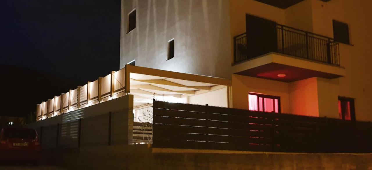 Apartment Kate Traù Esterno foto
