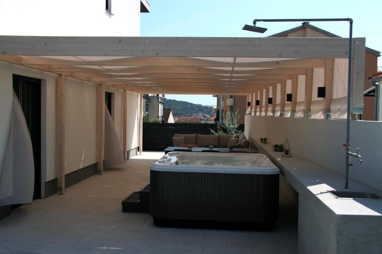 Apartment Kate Traù Esterno foto