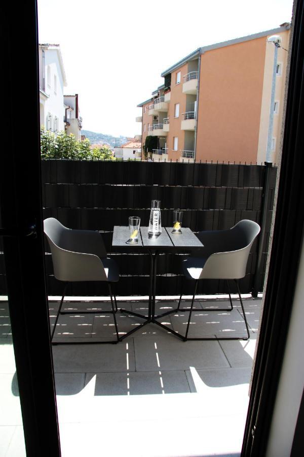 Apartment Kate Traù Esterno foto