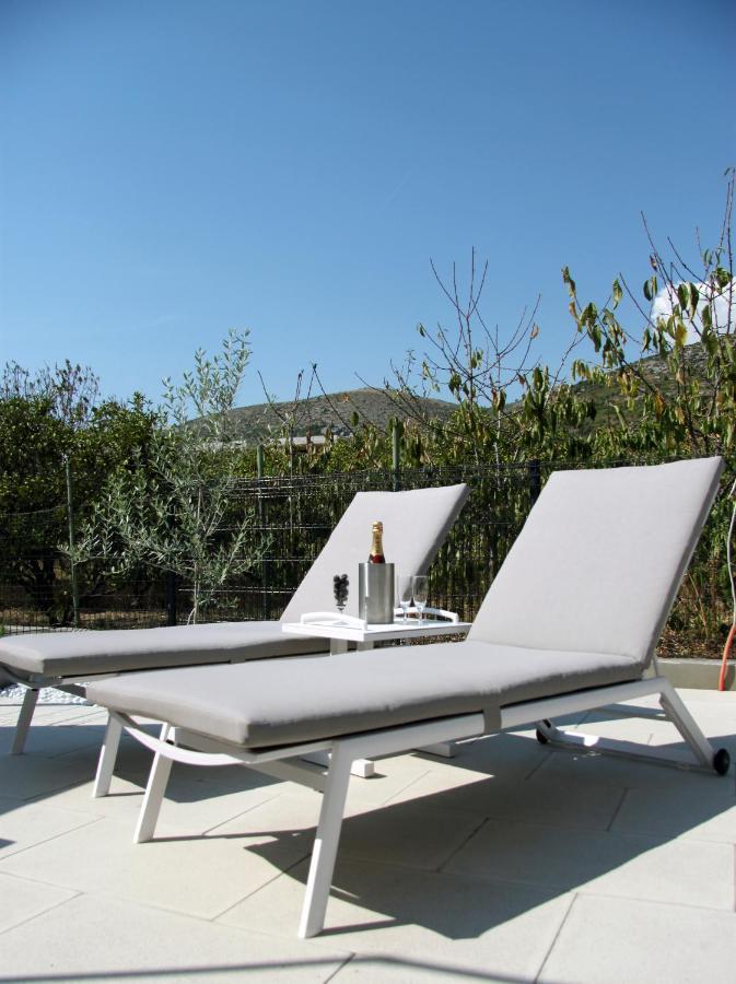 Apartment Kate Traù Esterno foto