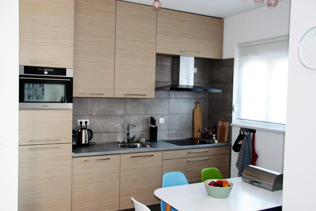 Apartment Kate Traù Esterno foto